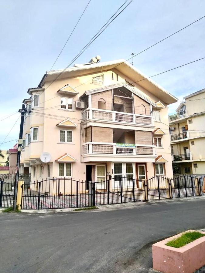 Cosy Flat Beachfront Flic-en-Flacq 外观 照片